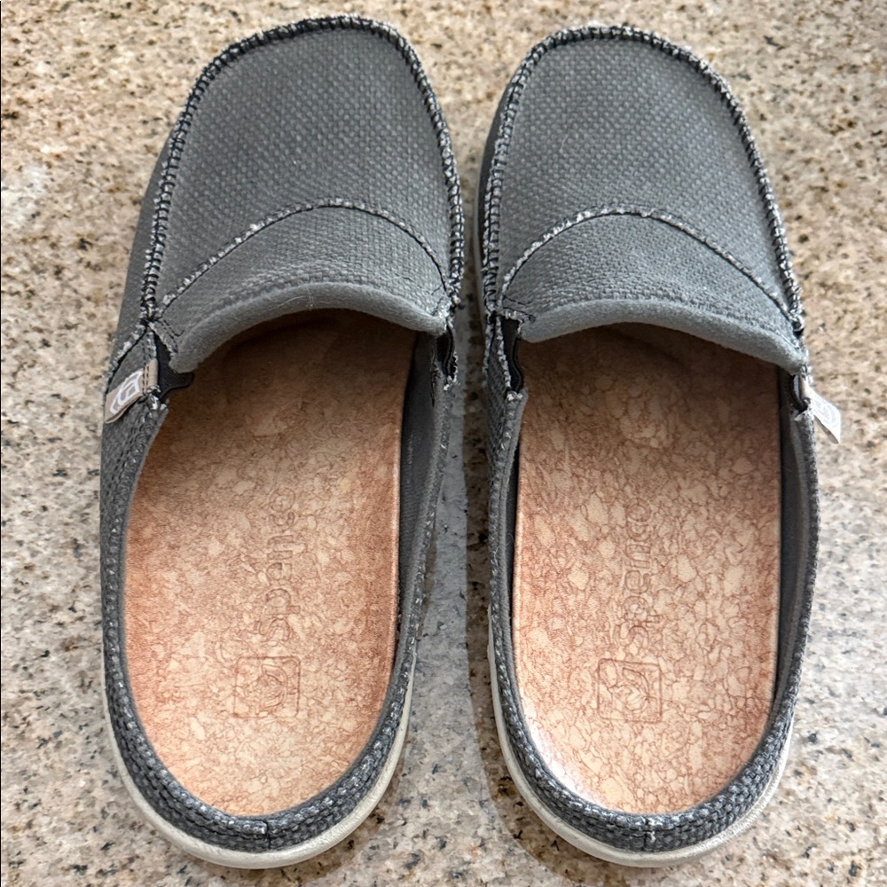 Spenco Medical Corp, Men’s sz 8, Siesta Canvas slip-on, Great condition!